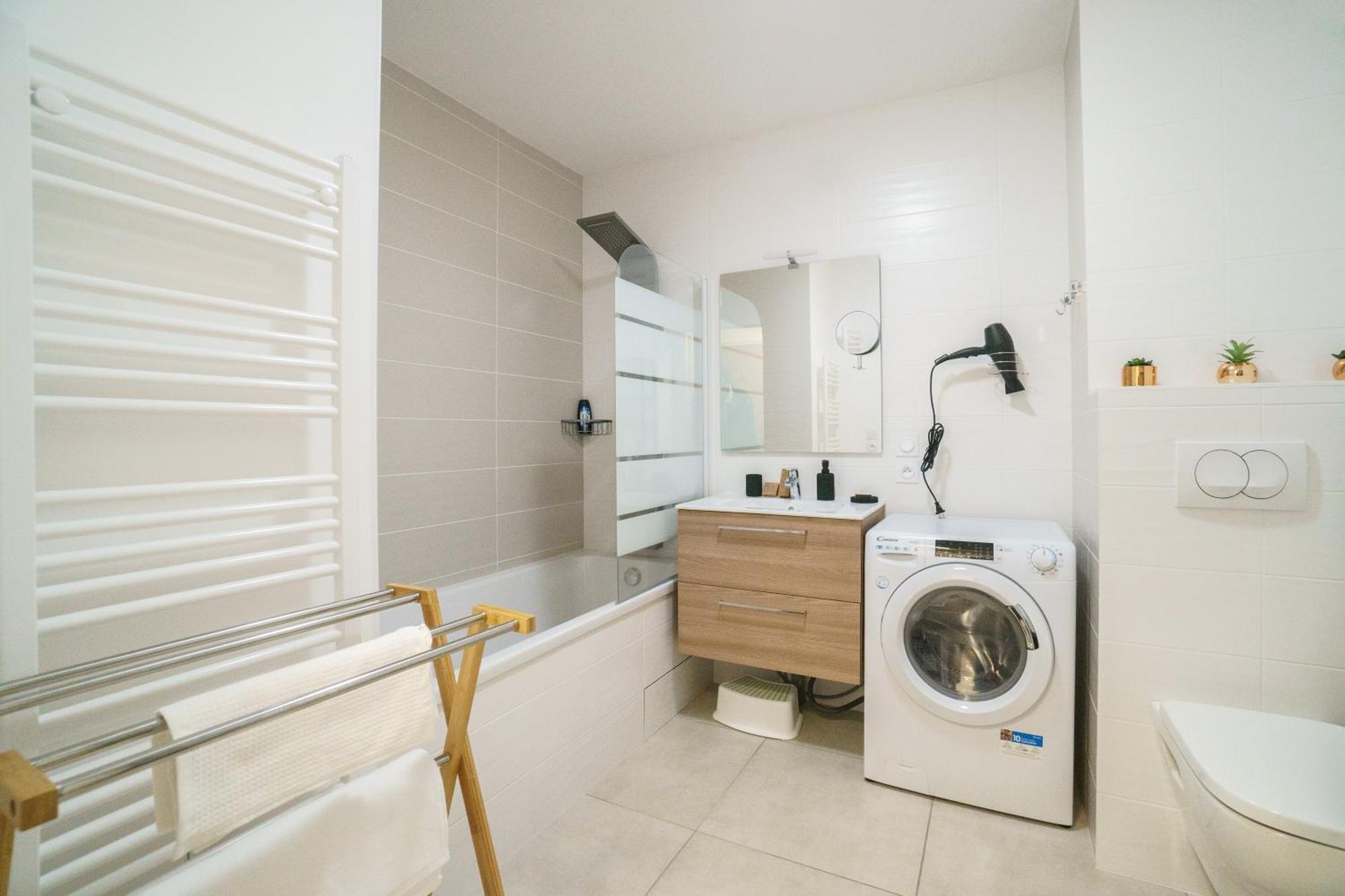 אוויאן-לה-באן Royal Park Lake View Apartment מראה חיצוני תמונה