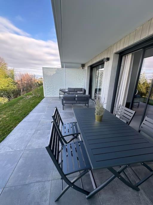 אוויאן-לה-באן Royal Park Lake View Apartment מראה חיצוני תמונה
